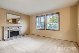 15319 SE 179th St in Renton, WA - Building Photo - Building Photo