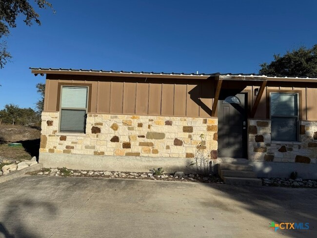 1132 Indian Hollow in Spring Branch, TX - Building Photo - Building Photo