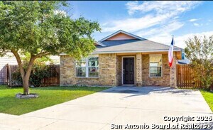 3950 Key W Way in Converse, TX - Building Photo