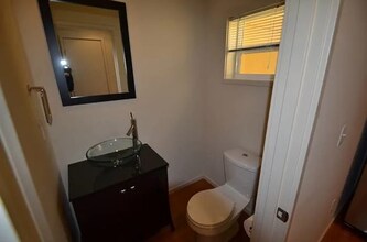 5227 38th Ave SW in Seattle, WA - Building Photo - Building Photo