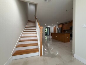 281 Bella Sol Way in West Palm Beach, FL - Foto de edificio - Building Photo