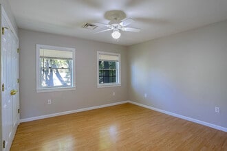 504 E Church St in Champaign, IL - Building Photo - Building Photo