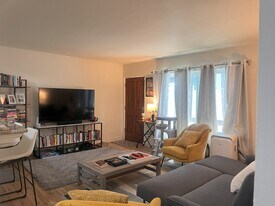 1319 11th St, Unit 2 in Santa Monica, CA - Building Photo