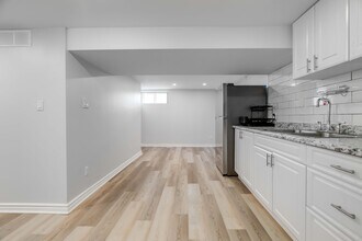 514 Charlotte St in London, ON - Building Photo - Building Photo