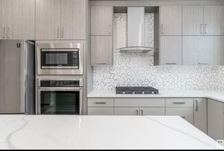 10426-10147 147 St NW in Edmonton, AB - Building Photo - Building Photo