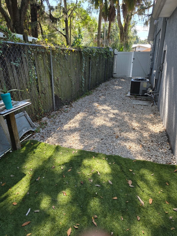 property at 3212 E Henry Ave