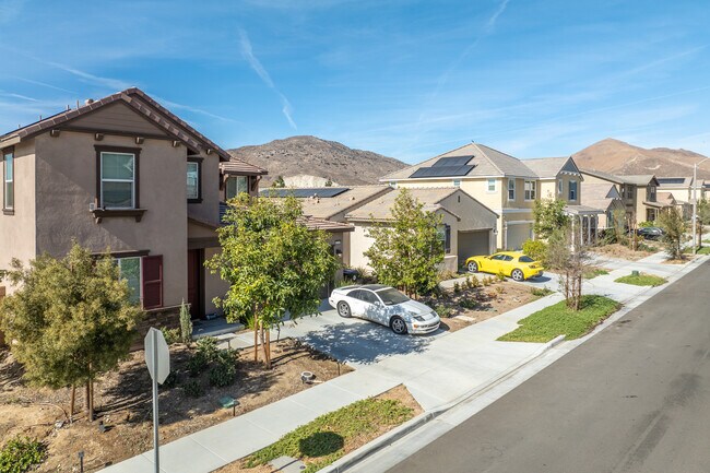 Lennar at Shadow Rock in Jurupa Valley, CA - Building Photo - Building Photo
