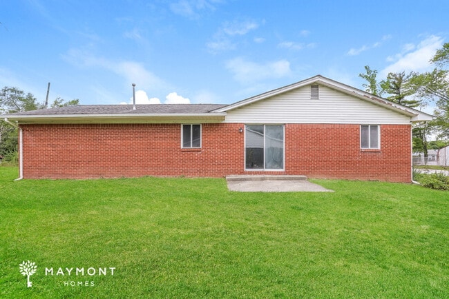 9005 Shenandoah Dr in Indianapolis, IN - Building Photo - Building Photo