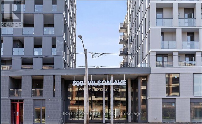 500-500 Wilson Ave in Toronto, ON - Building Photo - Building Photo