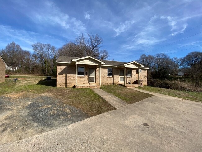 705 Legrand St in Shelby, NC - Building Photo - Building Photo