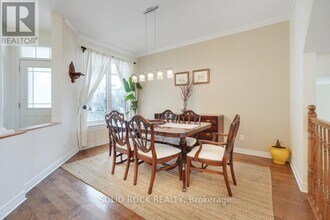 801 Feather Moss Way in Ottawa, ON - Building Photo - Building Photo