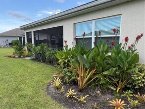16542 Crescent Beach Way in Bonita Springs, FL - Foto de edificio - Building Photo