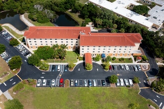 Villa San Marcos in Venice, FL - Foto de edificio - Building Photo
