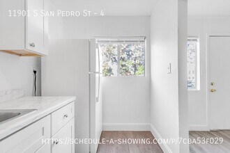 11901 San Pedro St in Los Angeles, CA - Building Photo - Building Photo