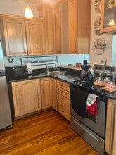 31 Elm St in Stonington, CT - Building Photo - Building Photo