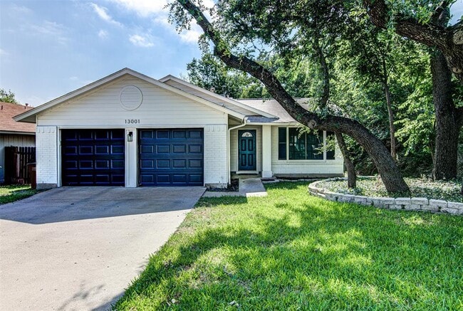 13001 Campos Dr in Austin, TX - Building Photo - Building Photo