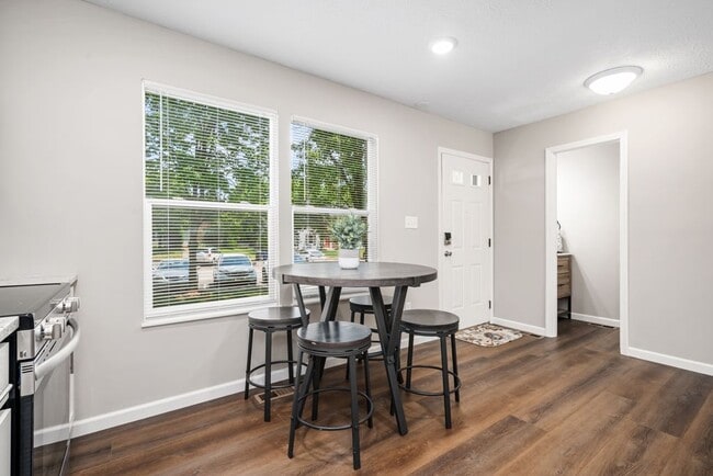 8321 Lariat Ct in Powell, OH - Foto de edificio - Building Photo