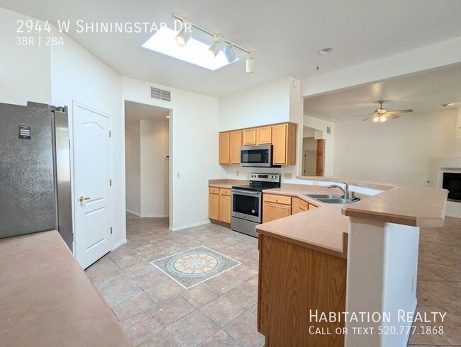 2944 W Shiningstar Dr in Tucson, AZ - Building Photo - Building Photo