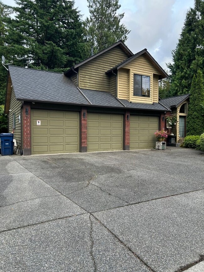 property at 1101 116th Ave SE