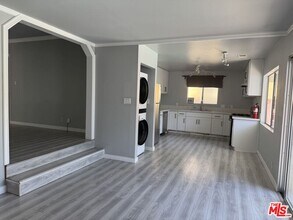 6556 Forbes Ave in Los Angeles, CA - Building Photo - Building Photo