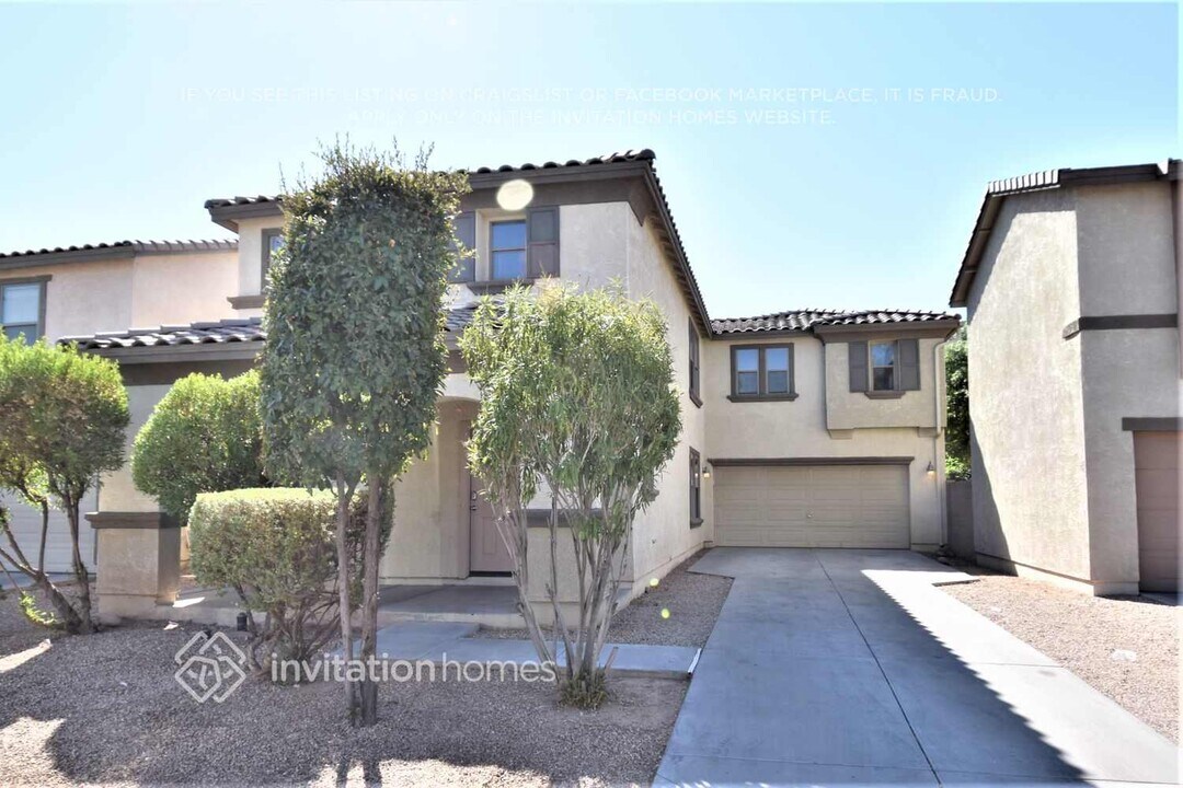 6413 W Orchid Ln in Glendale, AZ - Building Photo