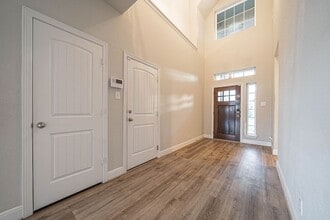 830 Rench in New Braunfels, TX - Foto de edificio - Building Photo