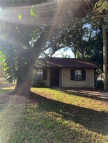 25 44th Ave in Vero Beach, FL - Building Photo