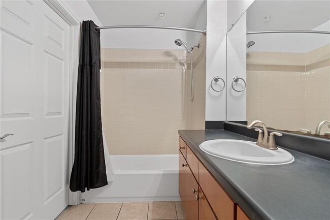 property at 2515 Pearl St