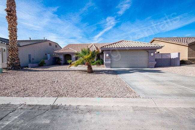 6279 Lago Grande Dr in Fort Mohave, AZ - Foto de edificio - Building Photo