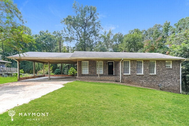 property at 611 Tinker St