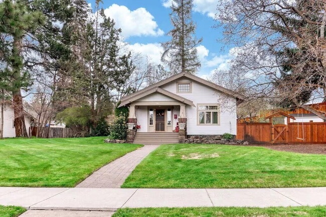property at 232 NW Congress St