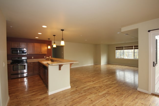 645 Woodland Pl in Whitefish, MT - Building Photo - Building Photo