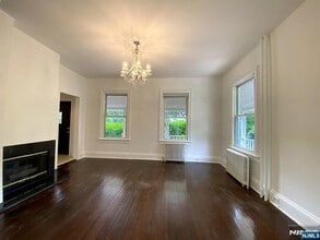 59 Forest St in Alpine, NJ - Building Photo - Building Photo