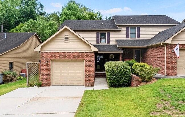 property at 5551 Robmont Dr