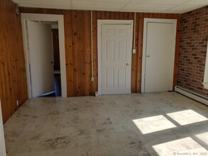 1606 Baldwin St in Waterbury, CT - Foto de edificio - Building Photo