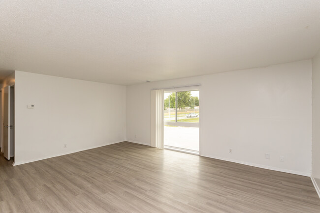 Timbercreek Apartments in Omaha, NE - Foto de edificio - Interior Photo