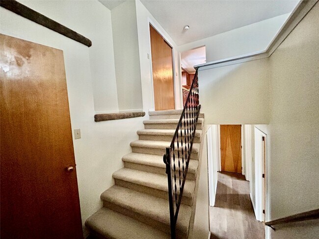 1613 Newell Rd in Endicott, NY - Building Photo - Building Photo