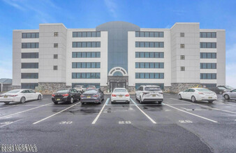 510 Ocean Ave N in Long Branch, NJ - Building Photo - Building Photo