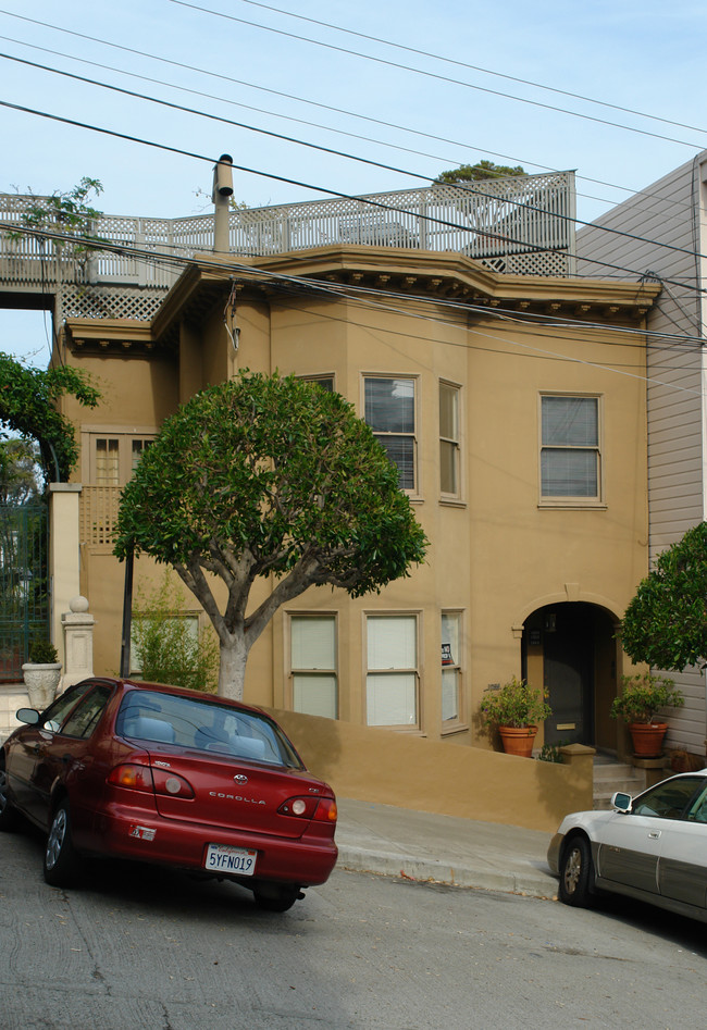 1050-1054 Greenwich St in San Francisco, CA - Building Photo - Building Photo