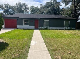 431 James Pl in St. Cloud, FL - Building Photo