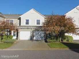 1887 Wildflower Ct in Shoreview, MN - Building Photo