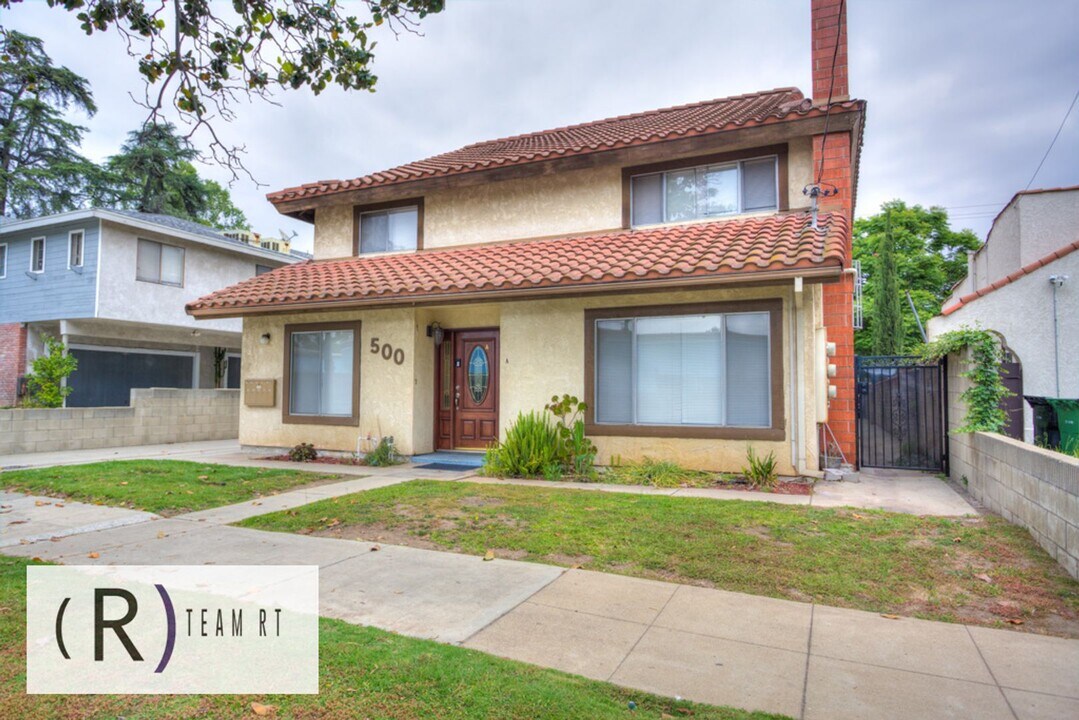 500 N Bushnell Ave in Alhambra, CA - Building Photo