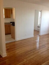 1332 Metropolitan Ave in Bronx, NY - Building Photo - Building Photo