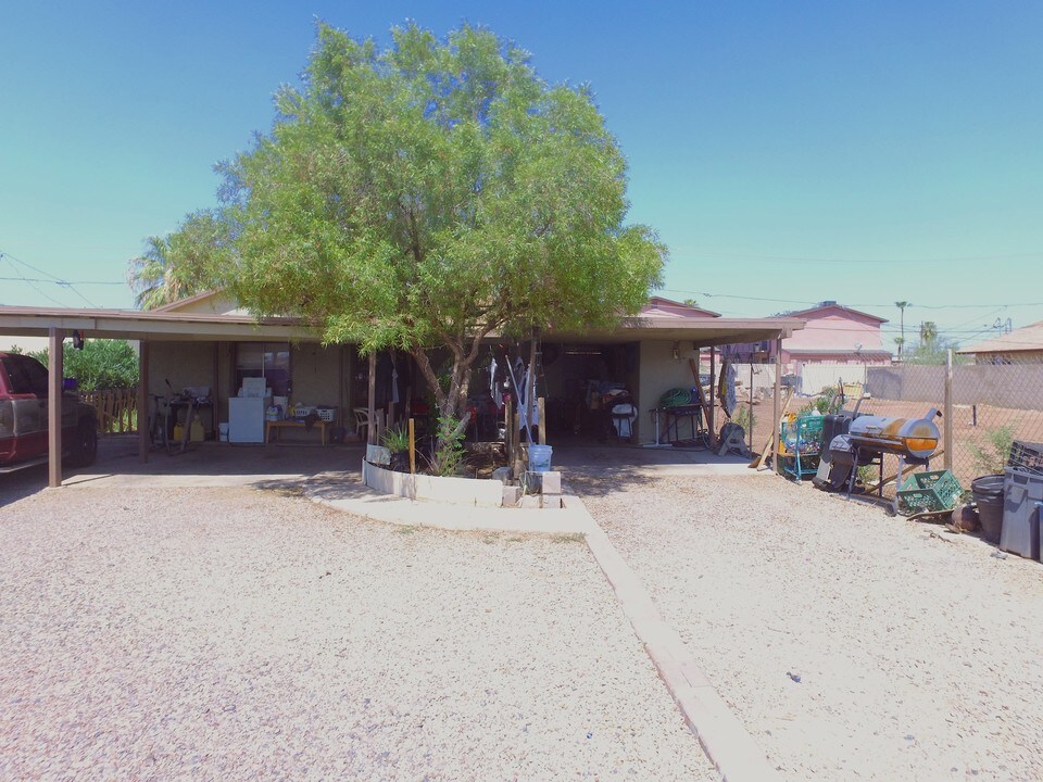 Polka Gardens in Phoenix, AZ - Building Photo