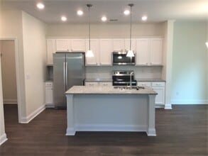 137 Sweet Gum Dr in Summerville, SC - Foto de edificio - Building Photo