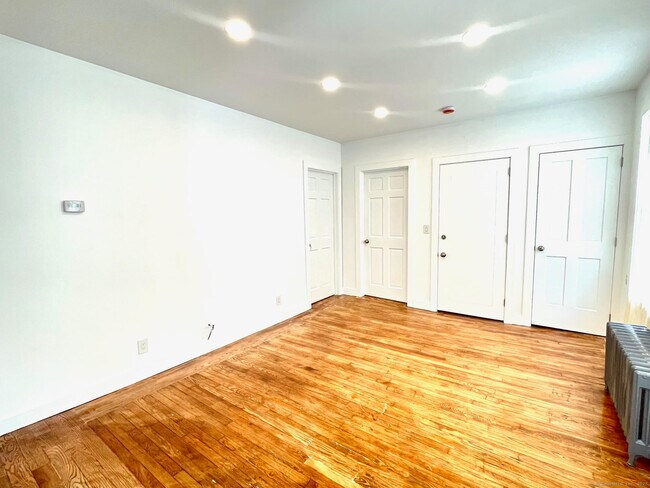 88 E Pearl St in New Haven, CT - Building Photo - Building Photo