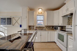 15796 Scenic Hwy 98 in Fairhope, AL - Building Photo - Building Photo