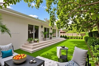 2251 SW 20th St in Miami, FL - Building Photo - Building Photo