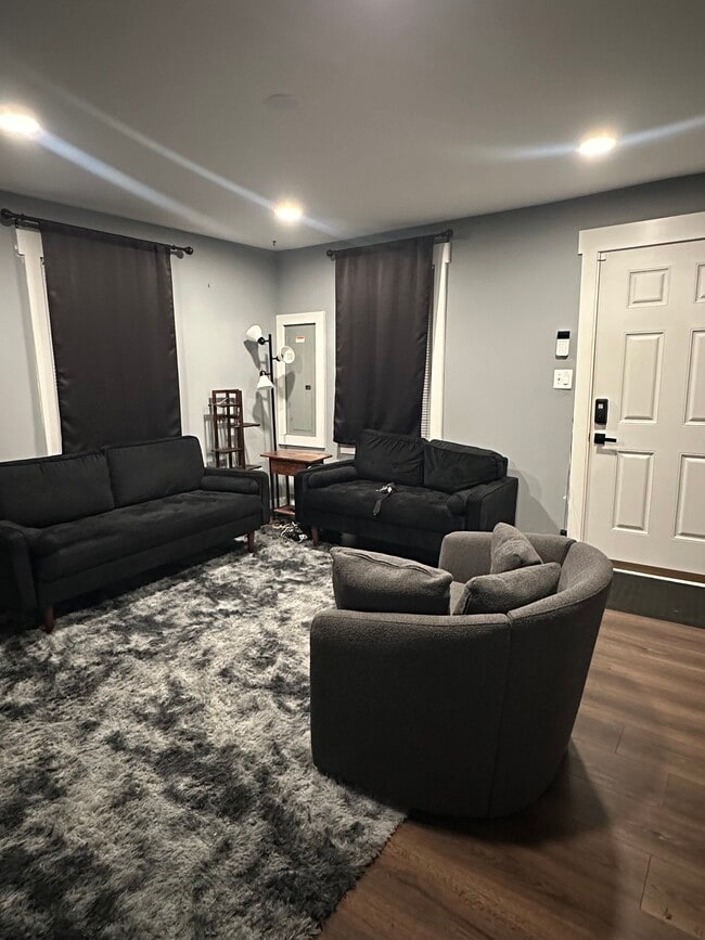 5119 E St SE in Washington, DC - Building Photo - Building Photo