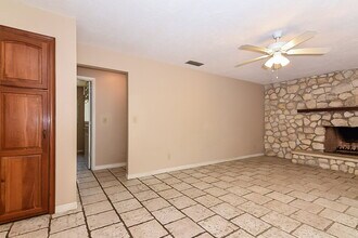 4138 Macaulay Ln in Sarasota, FL - Building Photo - Building Photo